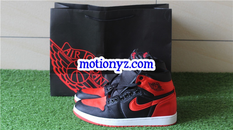 Authentic Air Jordan 1 Retro Satin Banned